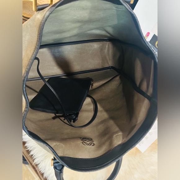 💎 LOEWE TOTE BAG w/ POUCH COWHIDE LEATHER SIZE H 14.74 X L 14” Drop 5.5” - Picture 5 of 13